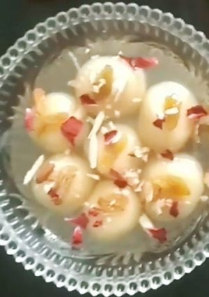 ब्रेड के रसगुल्ले(Bread ke rasgulle recipe in hindi) रेसिपी मुख्य फोटो