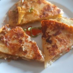 A picture of Potato cheese paratha.