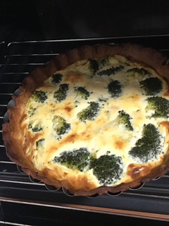 Foto principal de Quiche de brócoli y salmón