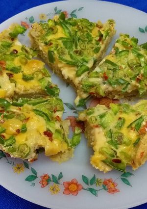 A picture of Baked Cheese and Bell Pepper Eggs.