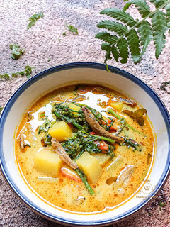 Foto resep Gulai Pakis Kentang