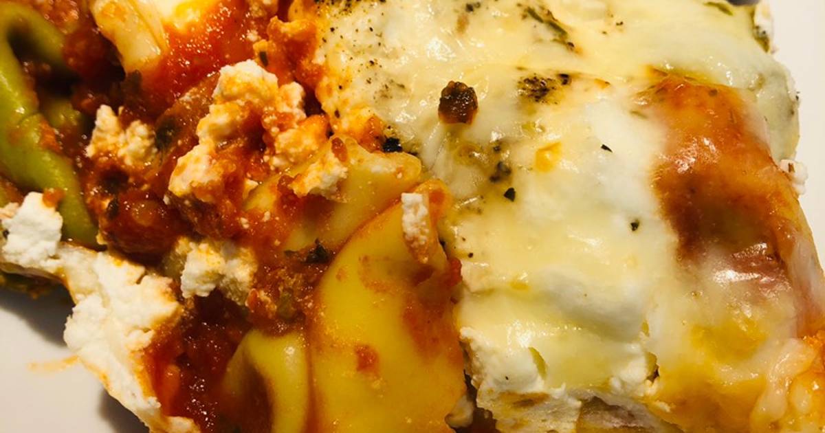 Baked Tortellini with Ricotta and Mozzarella cheese 🧀 Recipe by Crock