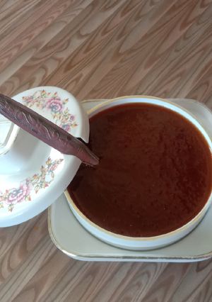 ખજૂર આમલીની ચટણી (Dates Tamarind Chutney Recipe In Gujarati) રેસીપી મુખ્ય ફોટો