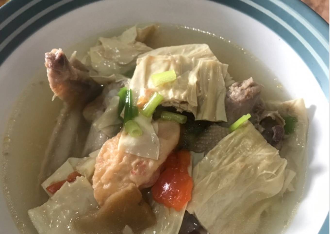 Sup ayam kembang tahu