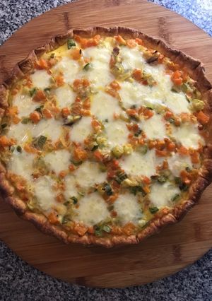 Una foto de Tarta de vegetales y quesos