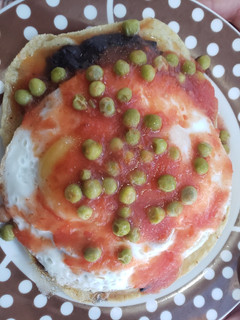 Una foto de Huevos motuleños