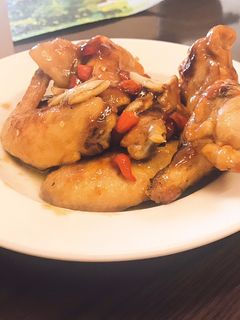 Hình của món Cánh gà sốt chua ngọt.