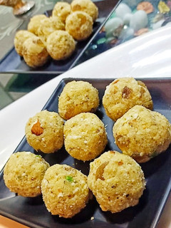मखाने के लड्डू (Makhane ke ladoo recipe in hindi) रेसिपी मुख्य फोटो