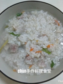 肉絲芋頭粥 的食譜成品照片