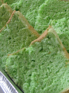 Foto resep Pandan Chiffon Cake (Bolu Pandan) Lembut Minim Santan + Tips Membuatnya