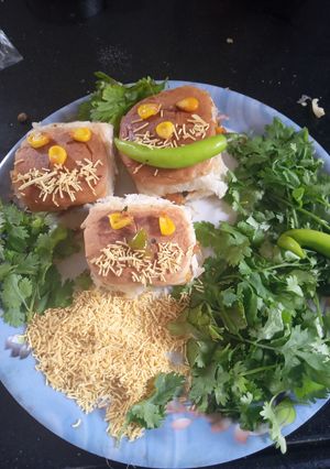 A picture of Masala Pav.