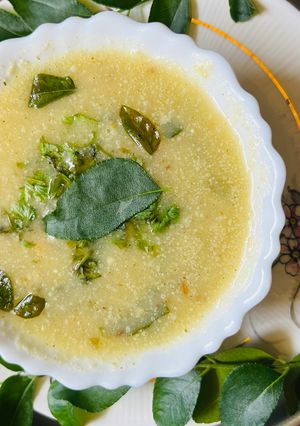 A picture of Moringa Kadhi (healthy lunch).