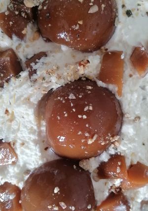 Foto principal de Tarta con galleta, duraznos y dulce de leche