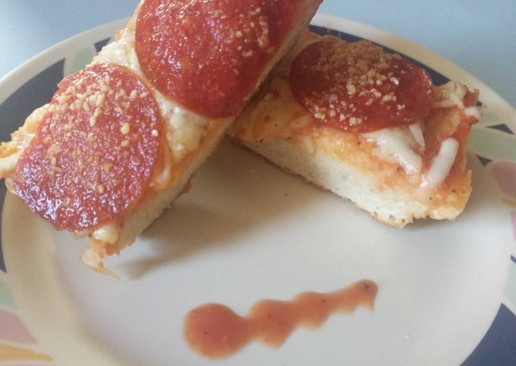 Simple Way to Make Quick Garlic bread pizza