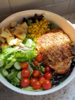 A picture of Grilled Chicken Salad.