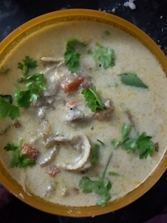 நெத்திலி மீன் தேங்காய்ப்பால் மிட்டா (Nethili meen thenkaaipaal mitta recipe in tamil) செய்முறை முக்கிய புகைப்படம்