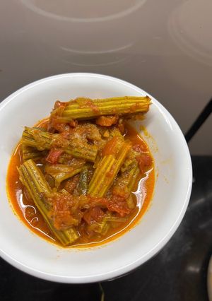 A picture of Drumstick curry.