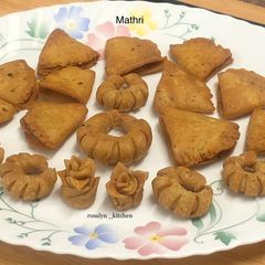 A picture of Mathri.