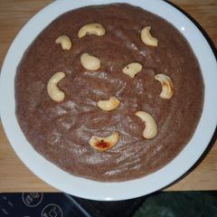 A picture of RagiHalwa.