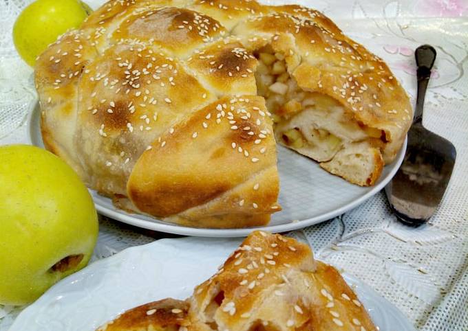 Постный яблочный пирог "Плетеный"