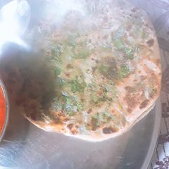 A picture of Palak Parantha.