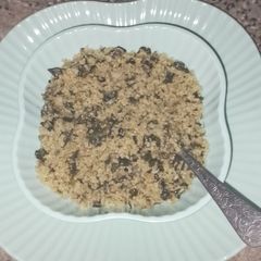 A picture of Dambun Shinkafa da Zogale A sauƙaƙe (أكلة نيجيرية بالرز المبشر).