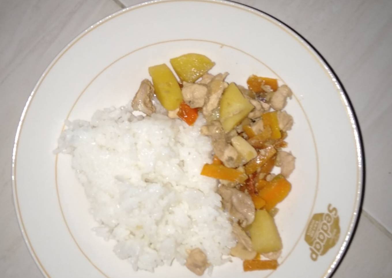 Tumis wortel, kentang & dada ayam