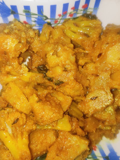 आलू गोभी की सब्जी (aloo Gobi ki sabzi recipe in Hindi) रेसिपी मुख्य फोटो