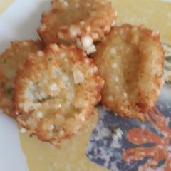 A picture of Sabudana vada.