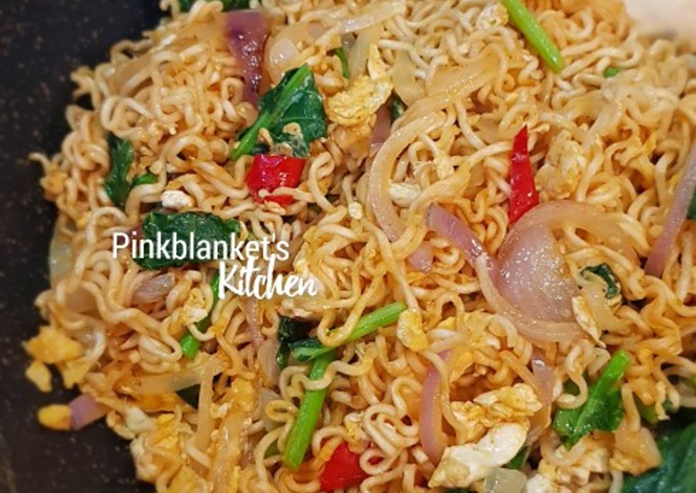 Stir-Fry Maggi Instant Noodles Curry Flavour
