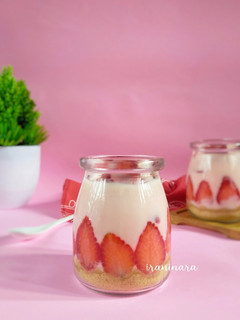 Foto resep Yogurt Parfait Strawberry