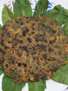 પાલક, મેથી અને કોથમીર ના ઢેબરા (Palak Methi Kothmir Dhebra Recipe In Gujarati) રેસીપી મુખ્ય ફોટો