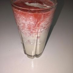 A picture of Yogurt shake.