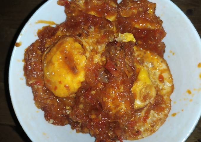 Standar Cara termudah memasak Balado telor ceplok simple yang enak