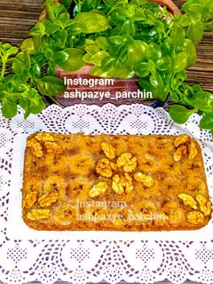 عکسی از دستور کیک آپسایدداون موز بدون فر 🌸