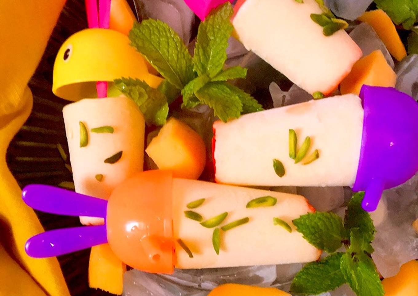 Mango malai kulfi
