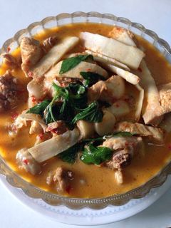 รูปของ แกงหน่อไม้ดองไก่