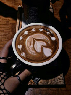 عکسی از دستور قهوه لاته با دستگاه اسپرسو ساز♡