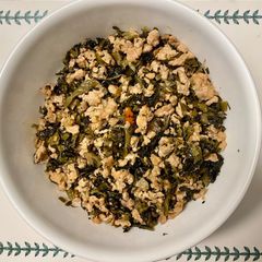 Minced Pork with Preserved Potherb Mustard 雪菜炒肉碎 A picture of Minced Pork with Preserved Potherb Mustard 雪菜炒肉碎.