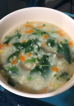 รูปของ โจ๊กข้าวโอ๊ตผักโขม คลีน🌟🌟🌟& plant based🥦