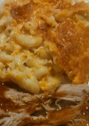 A picture of Easy Baked Mac and Cheese.