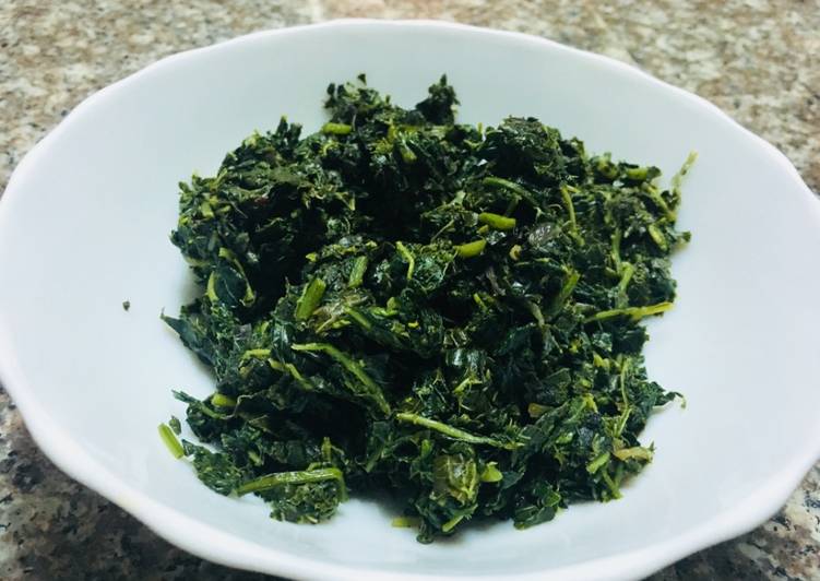 How to Make Super Quick Homemade Traditional greens