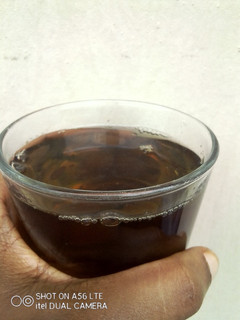A picture of Bitterleaf and Scent leaf Tea/ juice.