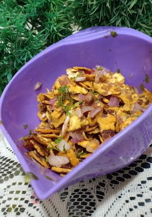 A picture of Chanachur Chaat.