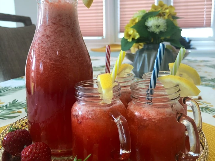 Easy Steps to Prepare Homemade Strawberry Lemonade the Awesome  You can take Joss in your mouth