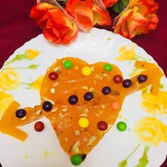 A picture of Bombay Karachi halwa in heart shape.
