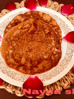 A picture of Banana eggless pancakes 🥞.