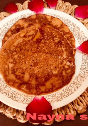 A picture of Banana eggless pancakes 🥞.