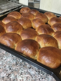 A picture of Dinner rolls.
