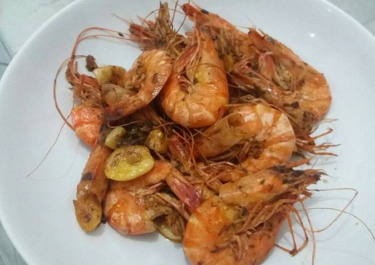 Cara Gampang Menyiapkan Udang gurih masak praktis yang Enak